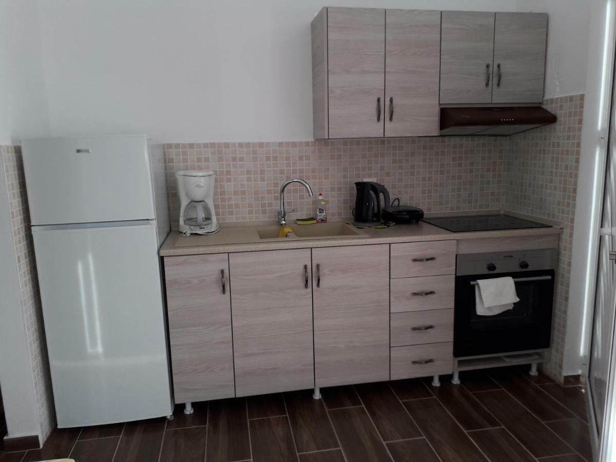 Petasos Apartments 1 Gennadi Dış mekan fotoğraf