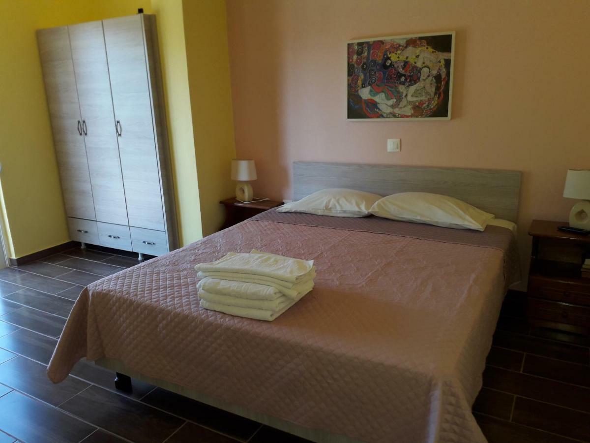 Petasos Apartments 1 Gennadi Dış mekan fotoğraf